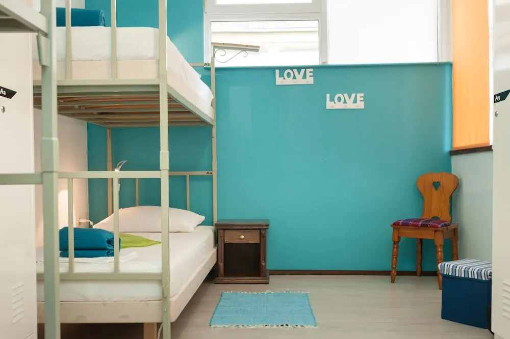 Кровать в общем номере в Roundabout Hostel - hostel