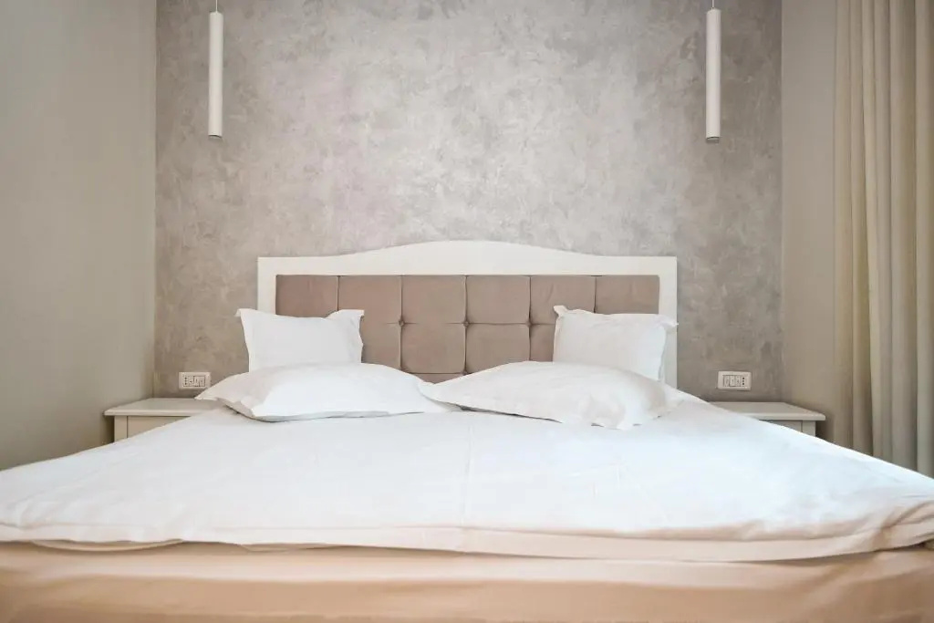 Standard room with mountain view