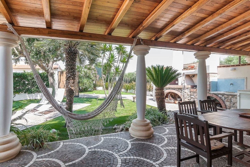 Balcony & Terrace