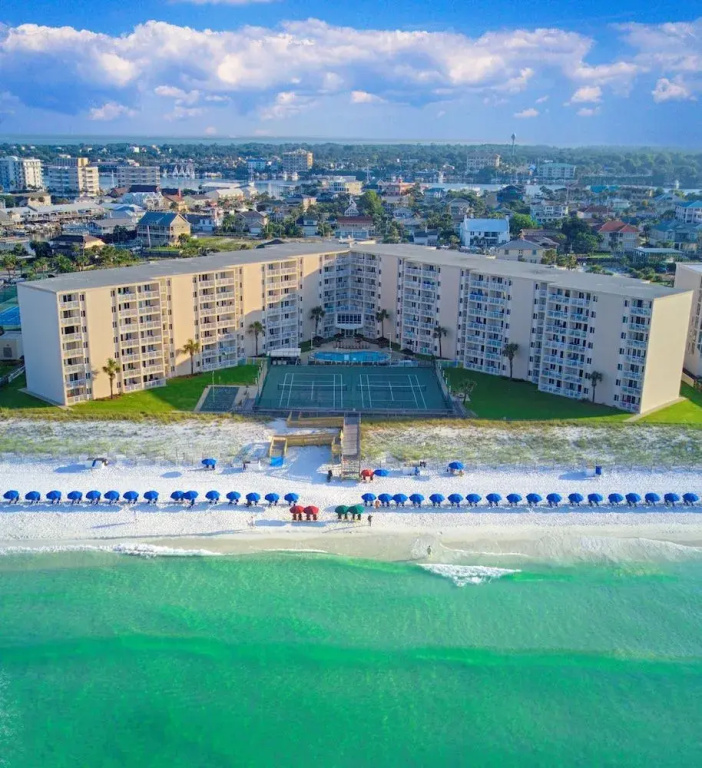 Gulf Shore Condo #307 - 2 Br condo by RedAwning