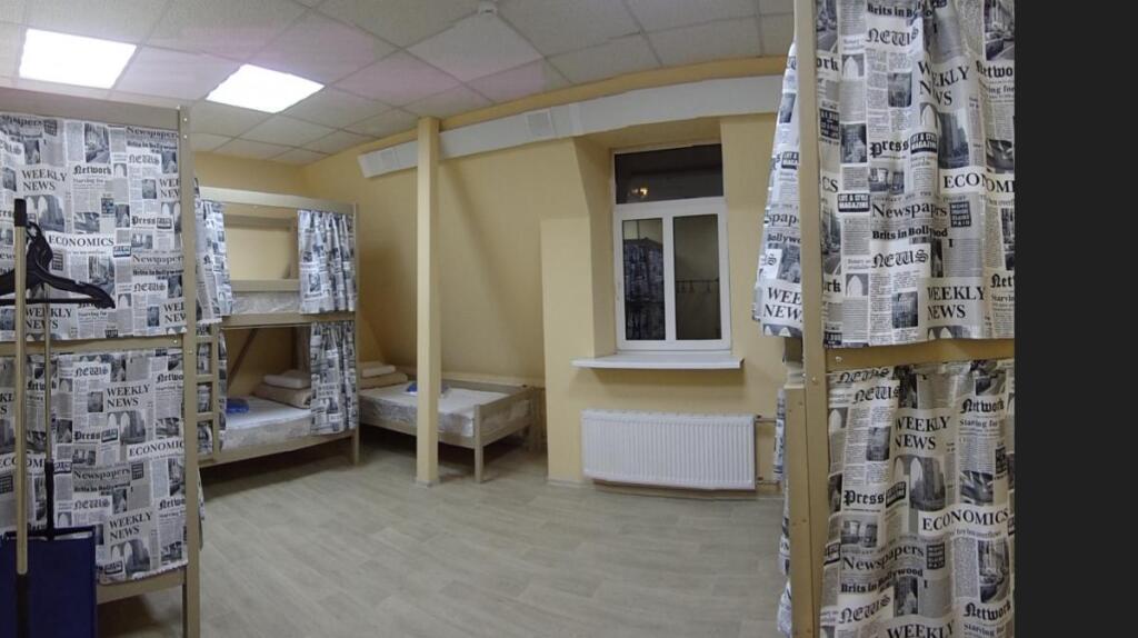 Кровать в общем номере в Рус