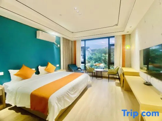 Standard Double room with mountain view (full double bed)