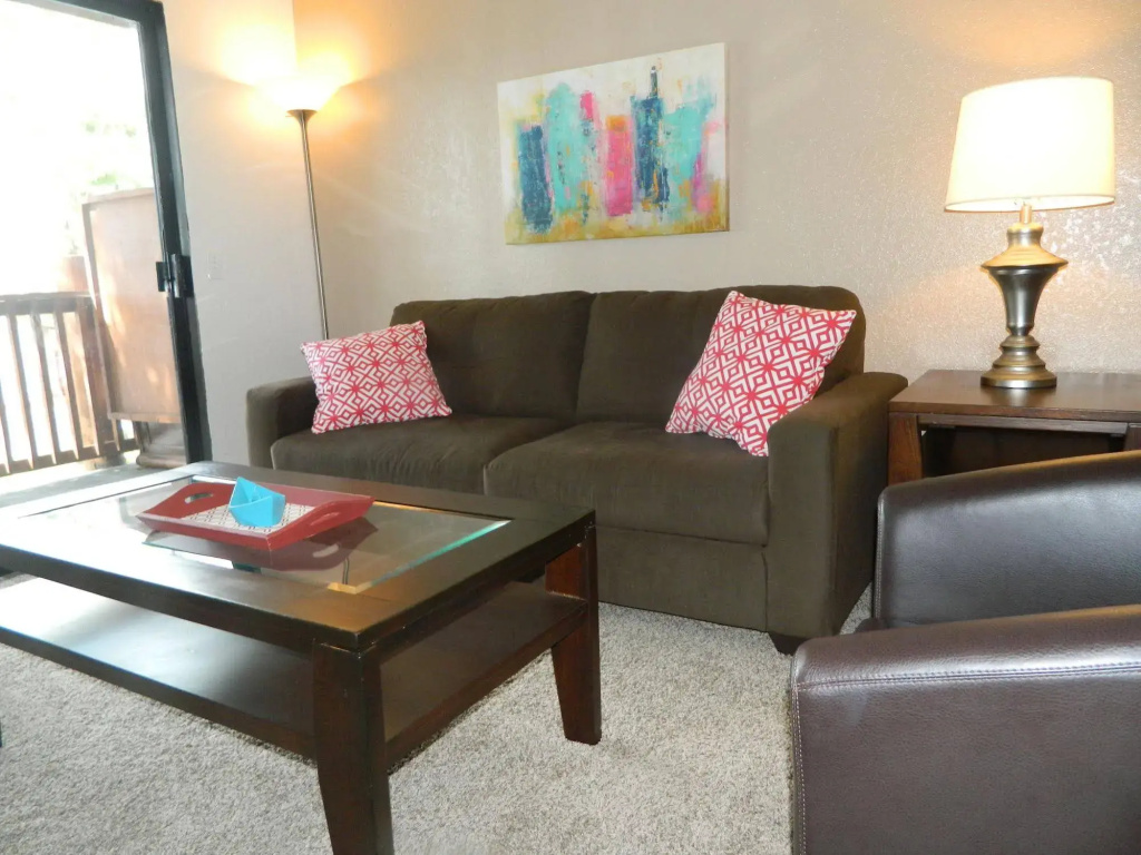 Sunshine Suites at Midway - Général