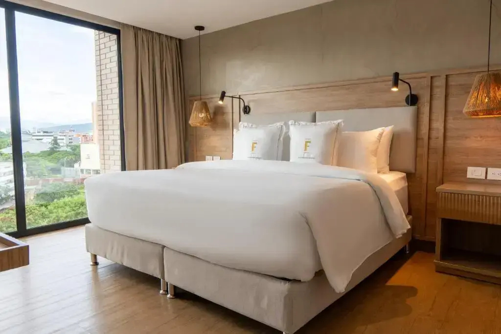 2 Bedrooms Double Suite with balcony (full double bed)