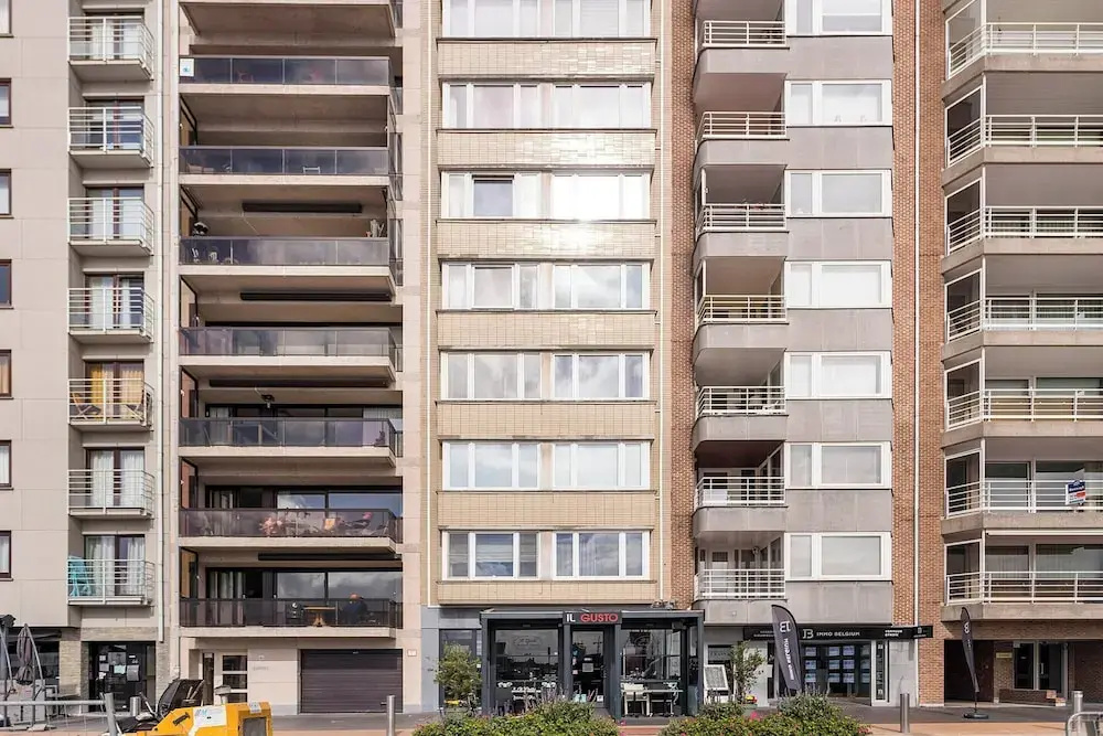 Flat in Blankenberge With Marina Views