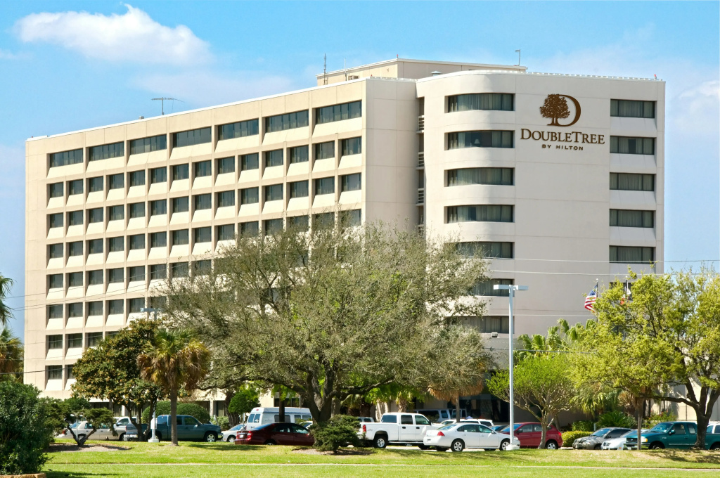 Doubletree by Hilton Houston Hobby Airport