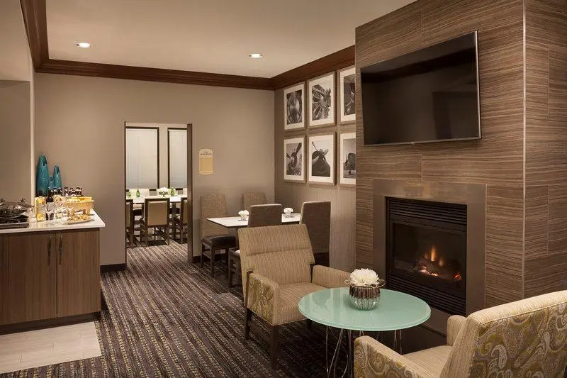 Residence Inn by Marriott Toronto Airport - Chambres