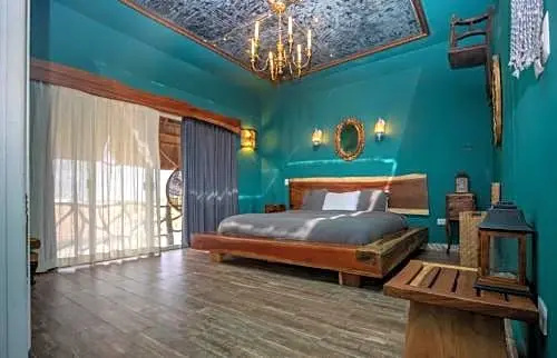 Standard Double Suite (full double bed)