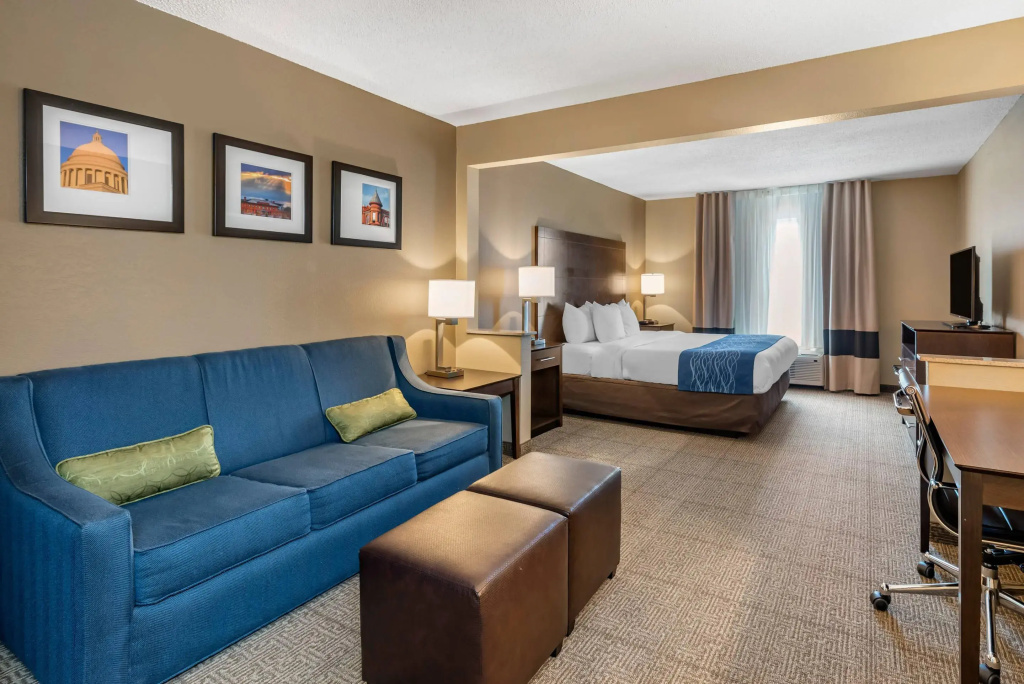 Double Suite (full double bed)