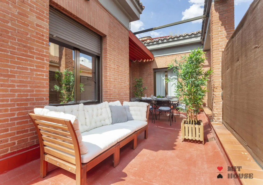 Mit House Latina En Madrid