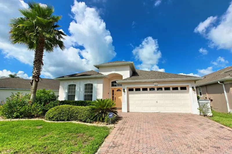 1842 Northampton Drive 4 Bedrooms, 3 Bathrooms