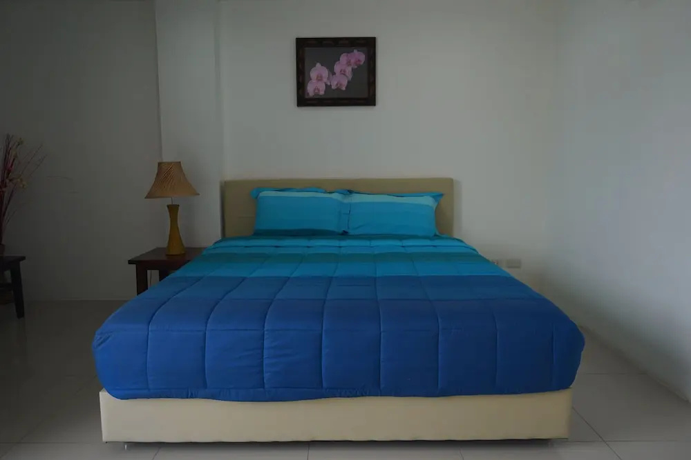 Standard Double room with balcony (full double bed)