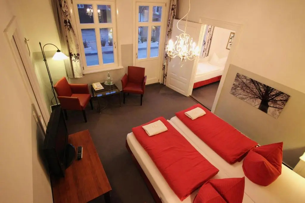 Standard Triple room