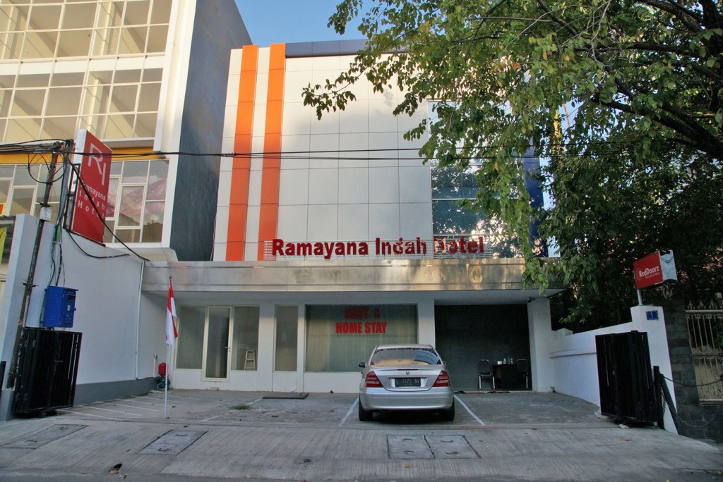 RedDoorz @ Panglima Sudirman in Surabaya