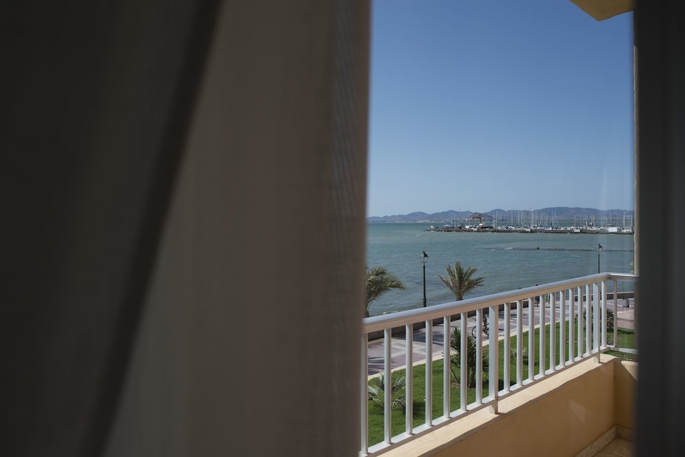 Balcony & Terrace
