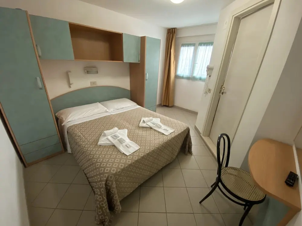 Standard Double Basement room (full double bed)