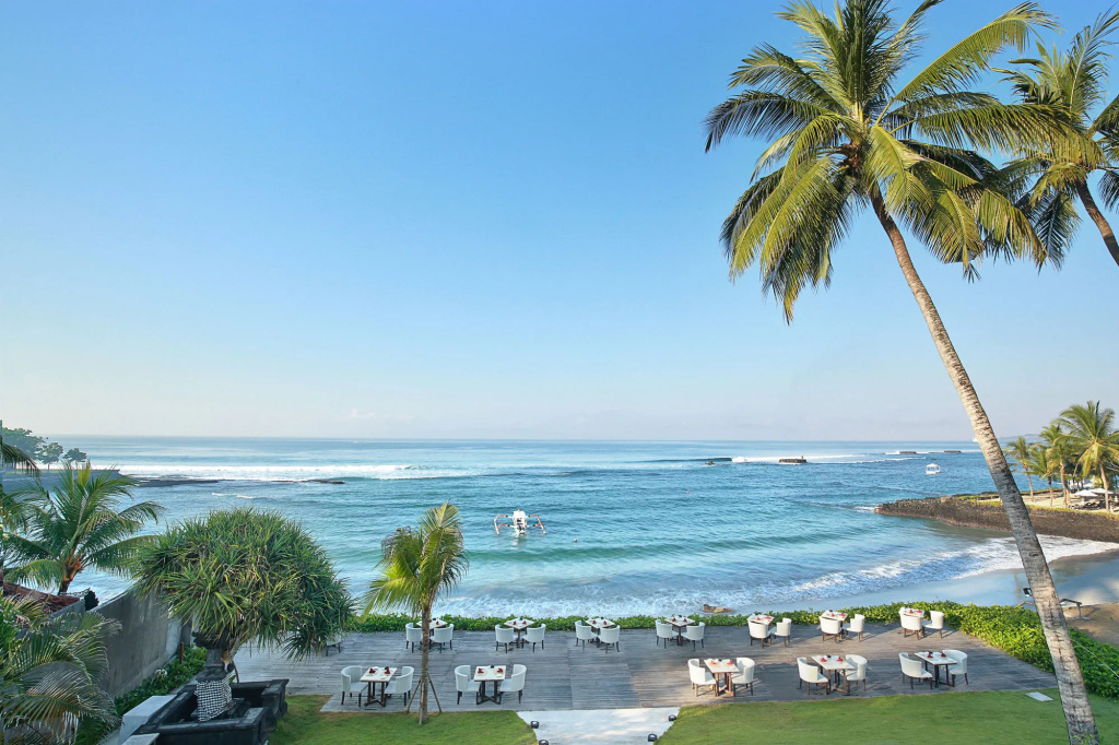 Beach & Waterfront