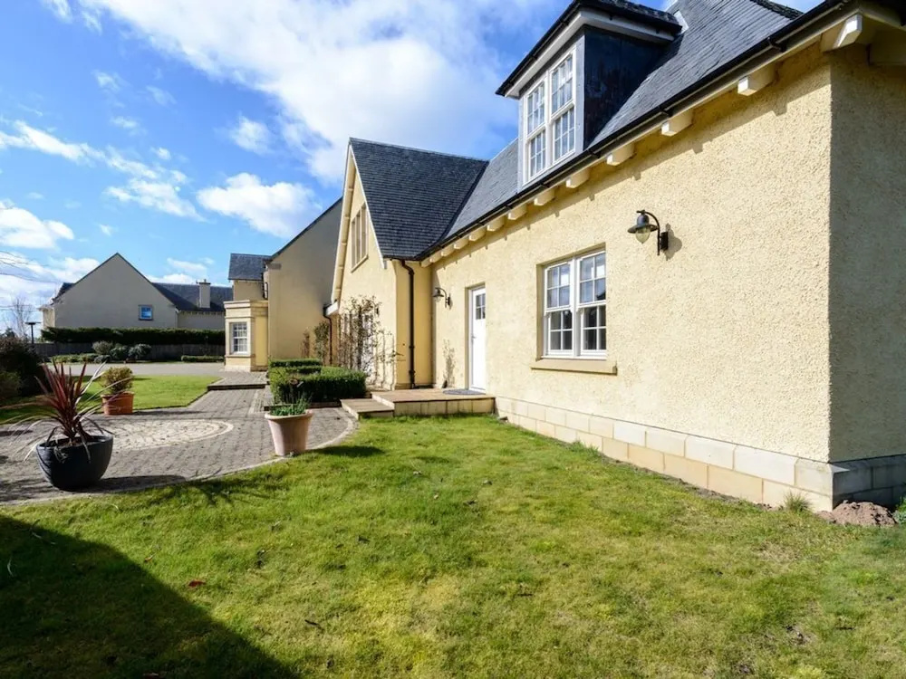Roe Cottage