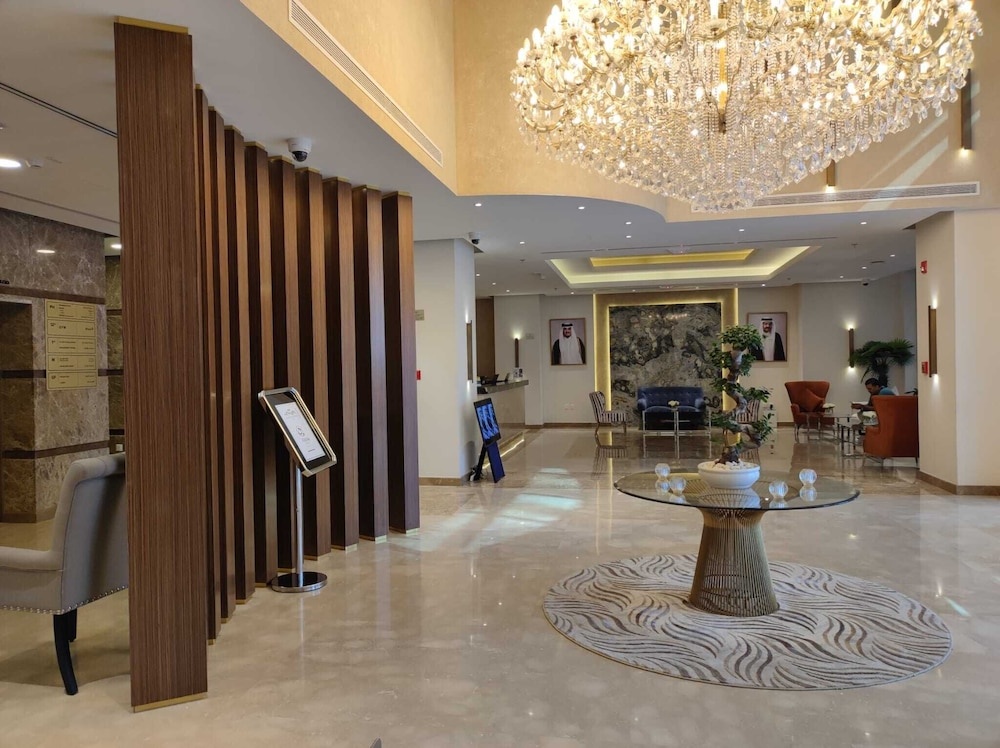 Gloria Hotel And Suites — 2