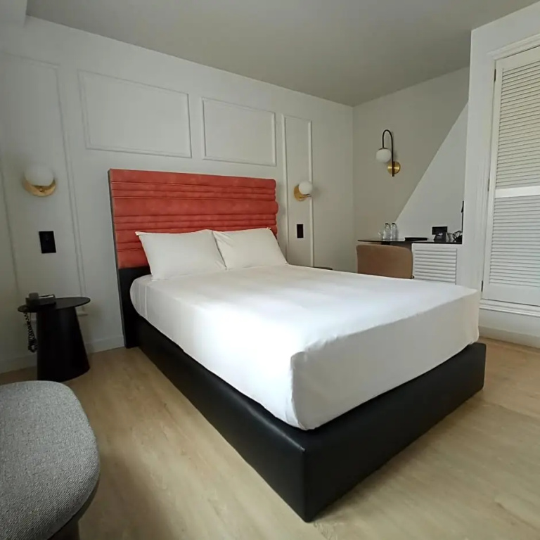 Standard Double room (full double bed)