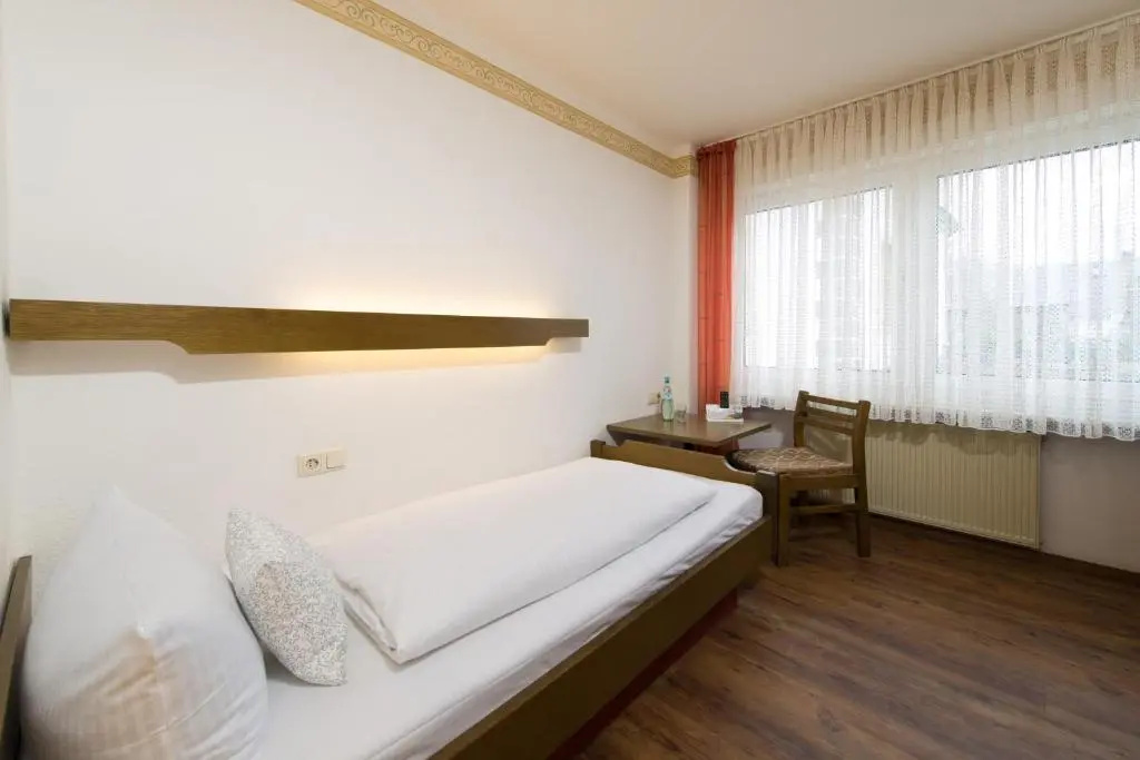 Ellenzer Goldbaumchen - Chambres