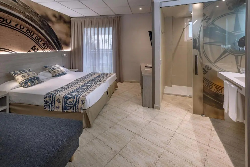 Hotel GHT Marítim - Chambres