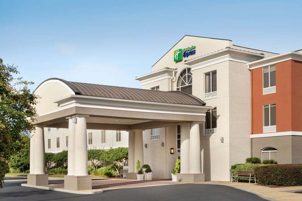 Holiday Inn Express Hotel & Suites Auburn - University Area by IHG