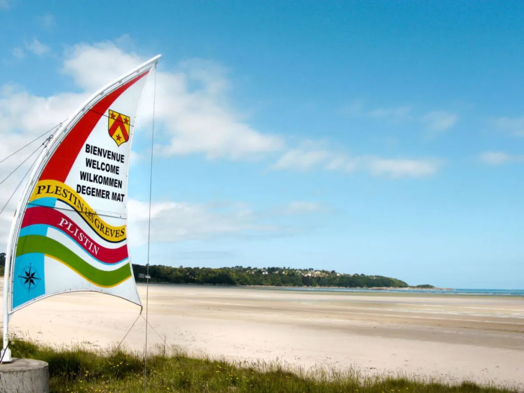 Beach & Waterfront