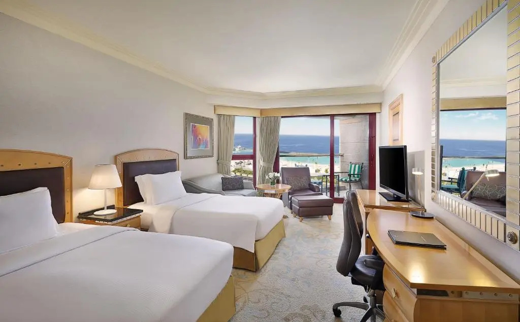 Executive Double room with partial sea view (twin beds)