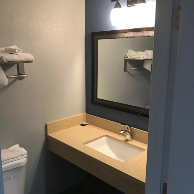 Отель Empire Inn Motel в Лос-Анджелесе