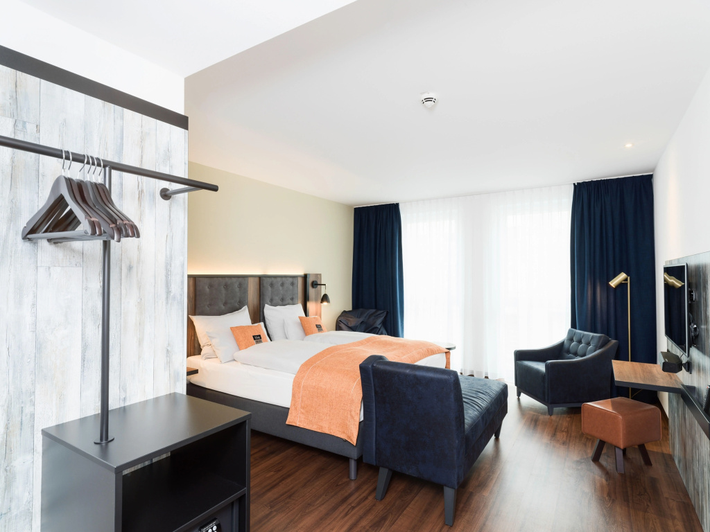 Holiday Inn - The Niu, Saddle Fürth — 4