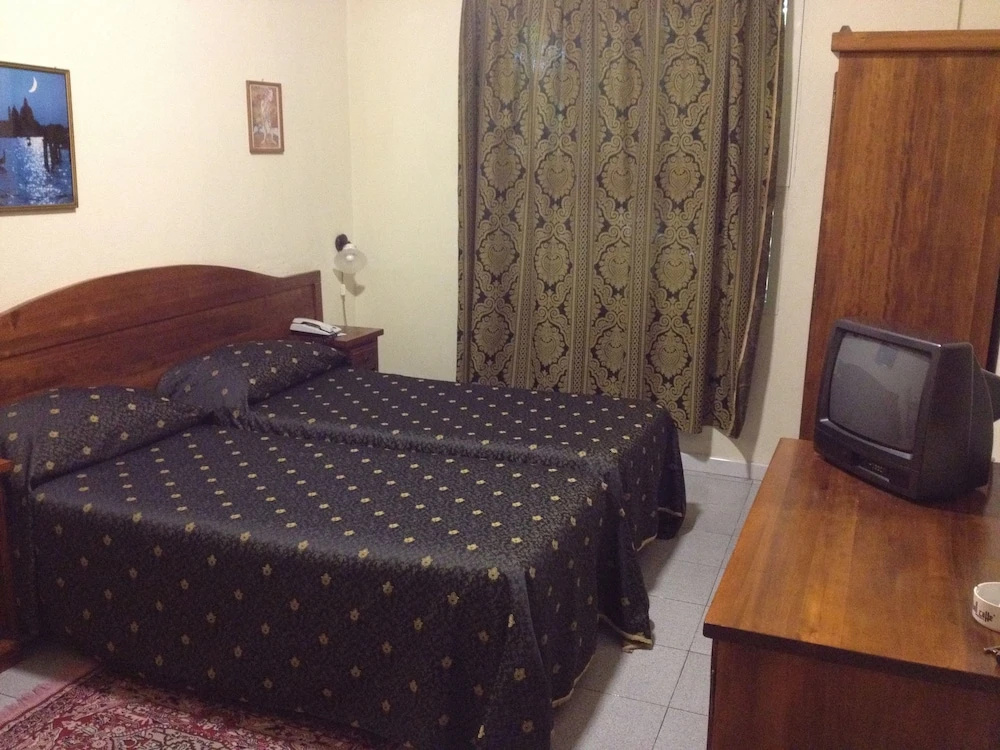 Comfort room