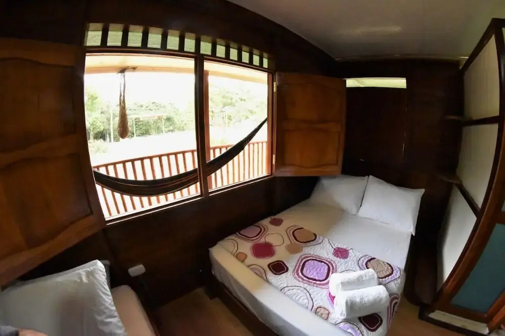 Economy room
