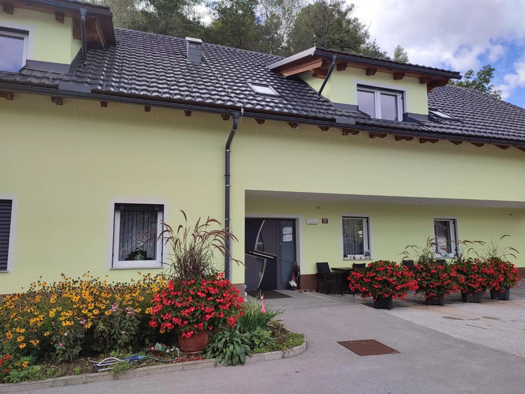 Apartments and Wellness Jelovca