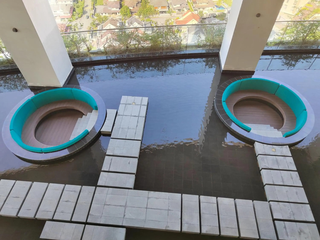 Executive 2-Bedroom Next to Paradigm Mall and New World Hotel