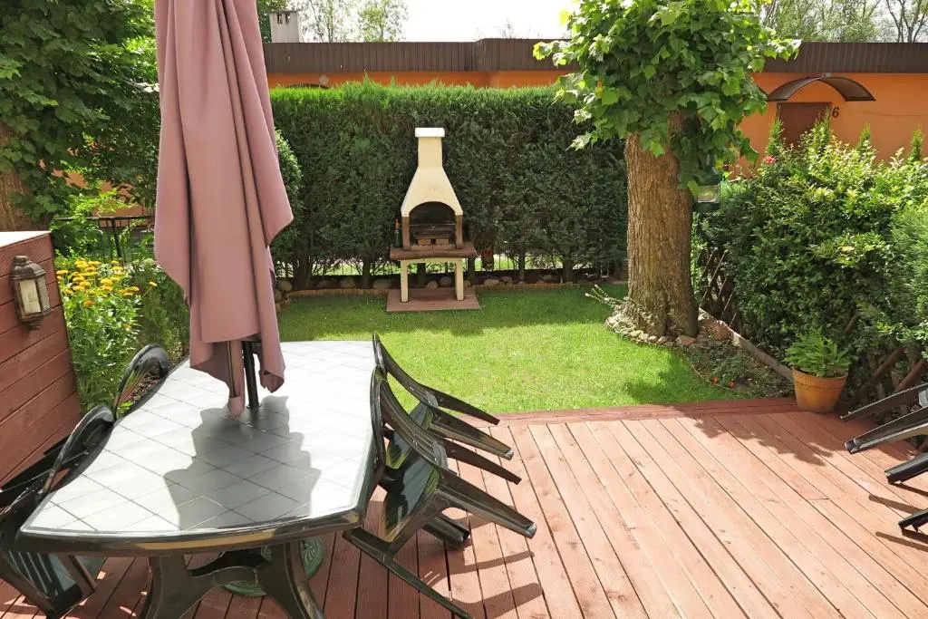 Apartament z tarasem i ogrodem