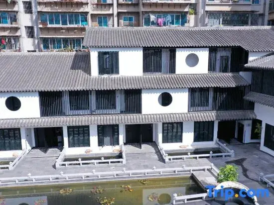Gongxili-Xijian Hotel-Kunming Dongfeng East Road Dashuying Metro Station