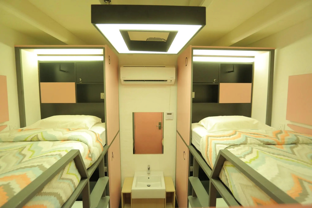 Standard Quadruple room