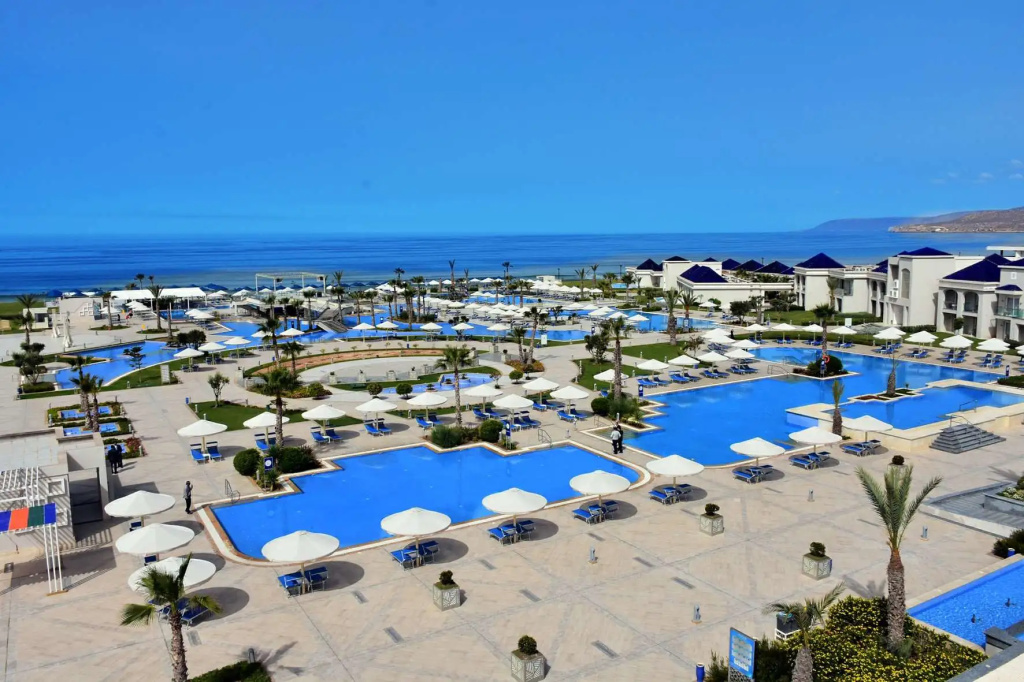 Beach & Waterfront