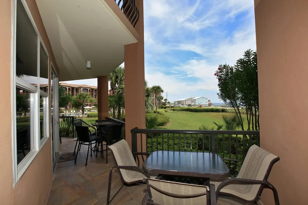 Balcony & Terrace