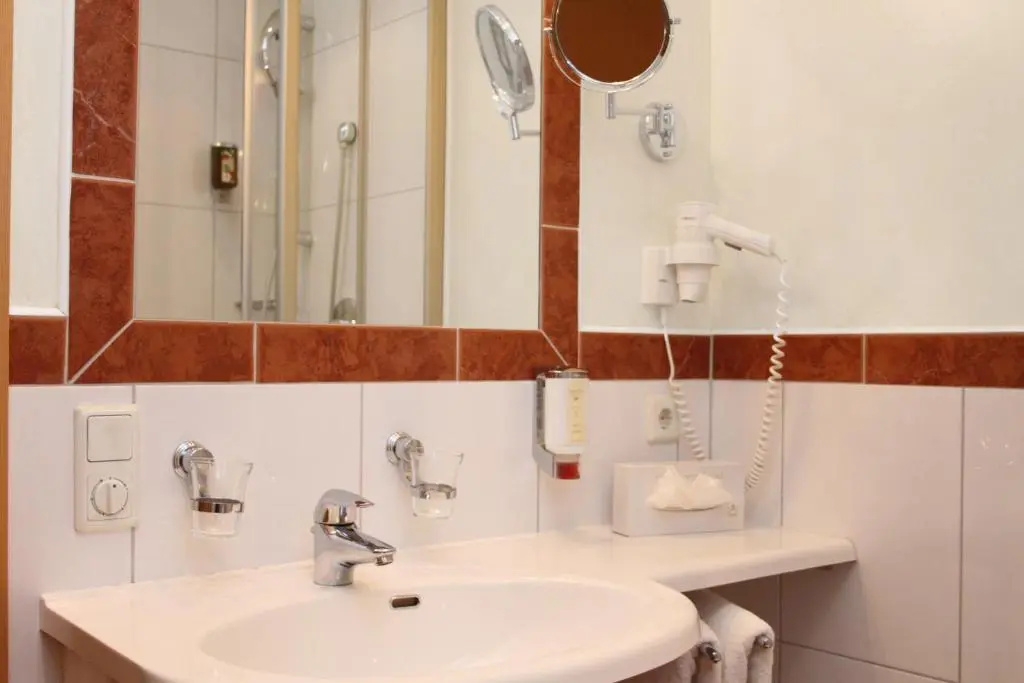 Dips&Drops – SUPERIOR HOTEL · SPORTS · SPA · RESTAURANTS - Chambres