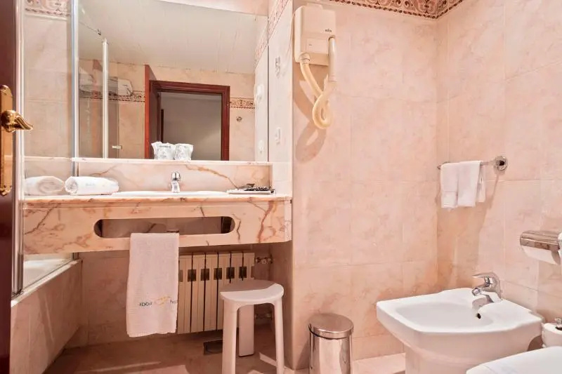 Occidental Pamplona - Chambres