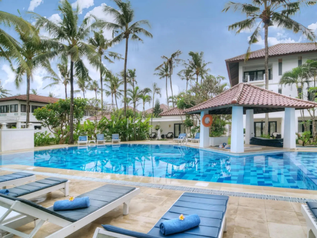 Legong Keraton Beach Hotel