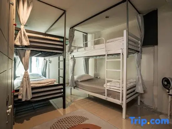 Bed in Dorm (female dorm)