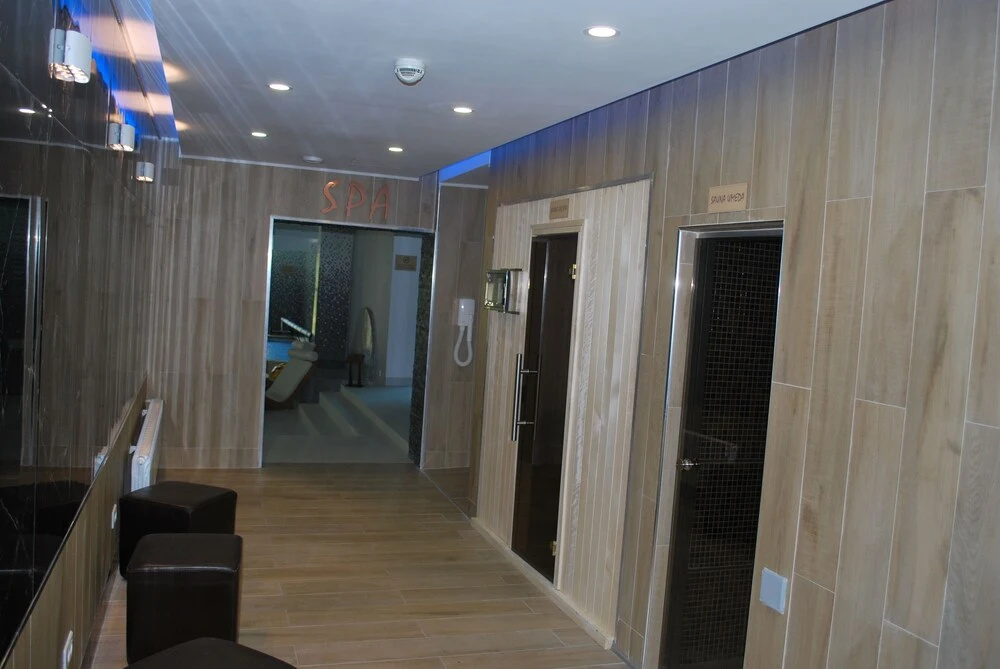 Hotel photo 12