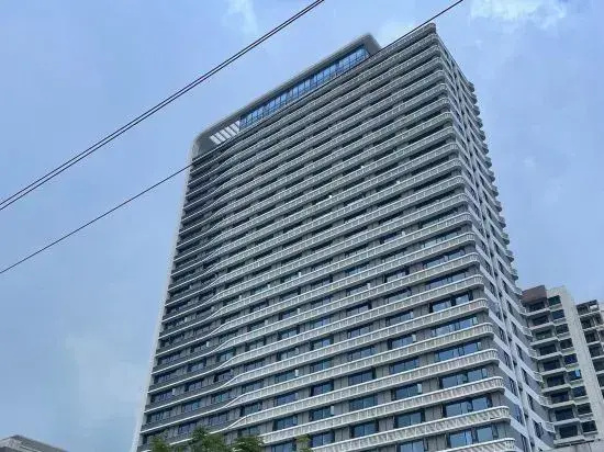 Poleon Service Apartment
