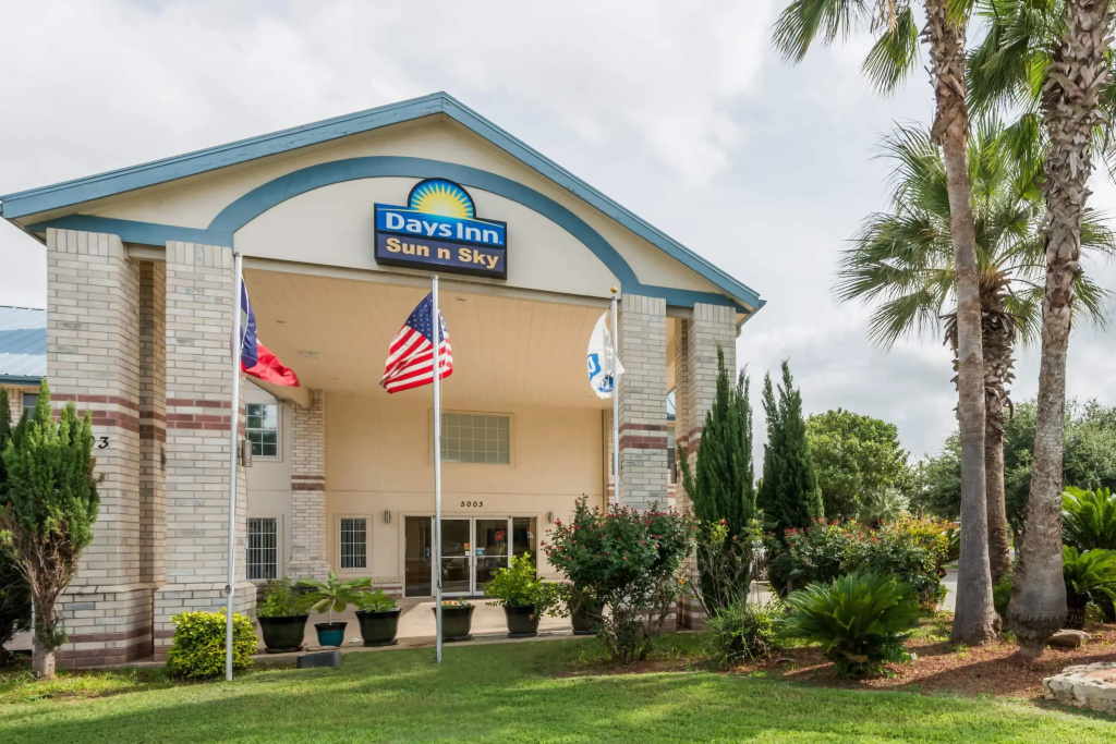 Days Inn by Wyndham San Antonio Southeast/Frost Bank Center