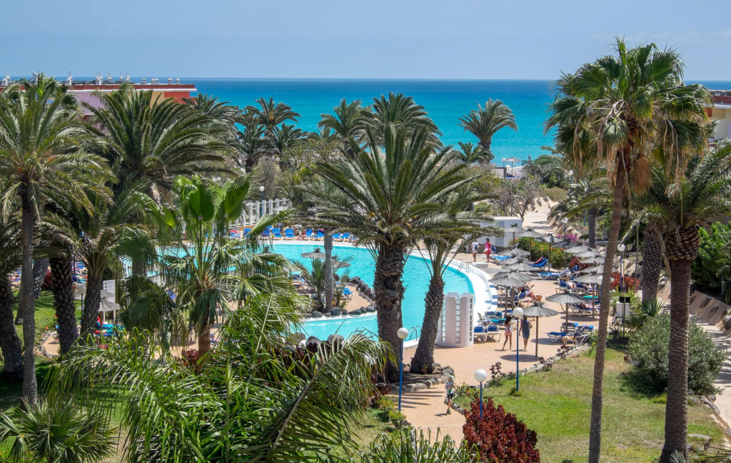 Beach & Waterfront