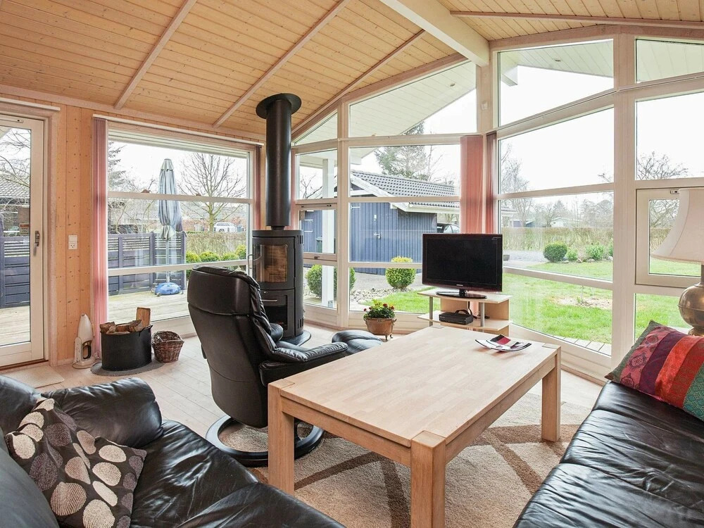 Beautiful Holiday Home in Dannemare Near Sea - фото 6