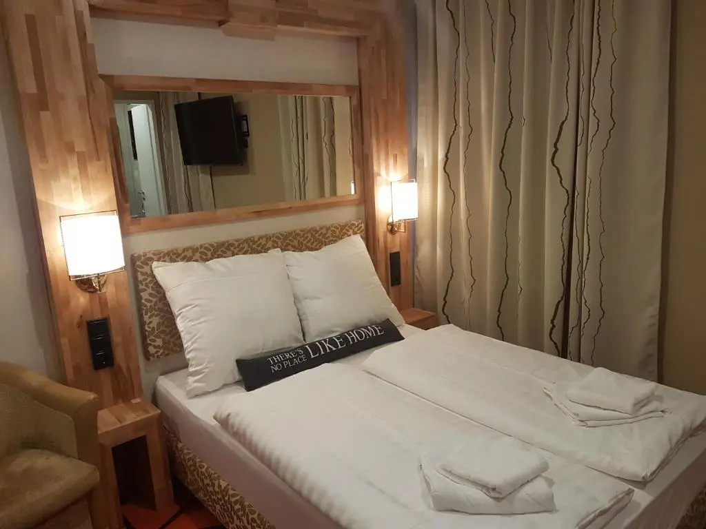 Elbgalerie Hotel - Chambres